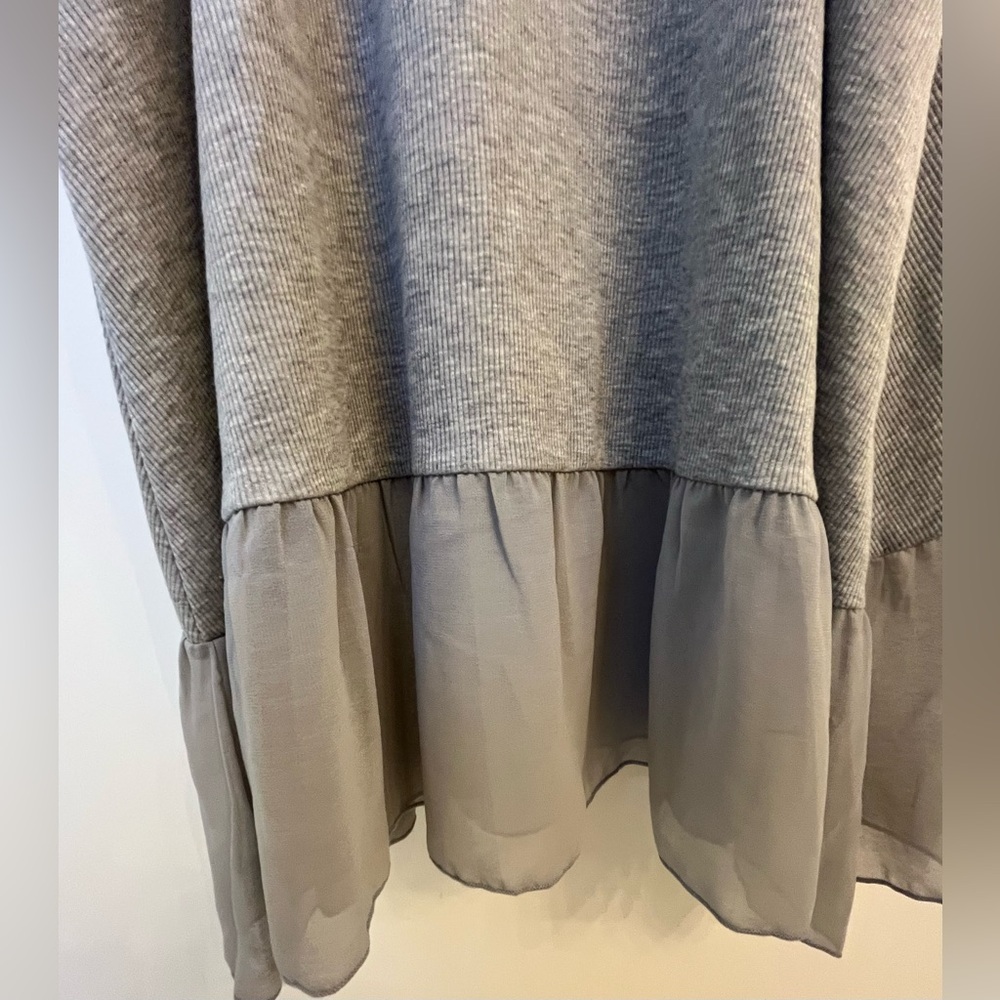 Umgee Flowy Mixed Media Racerback Ribbed Gray Tank Top Legging Friendly Large - Picture 6 of 7